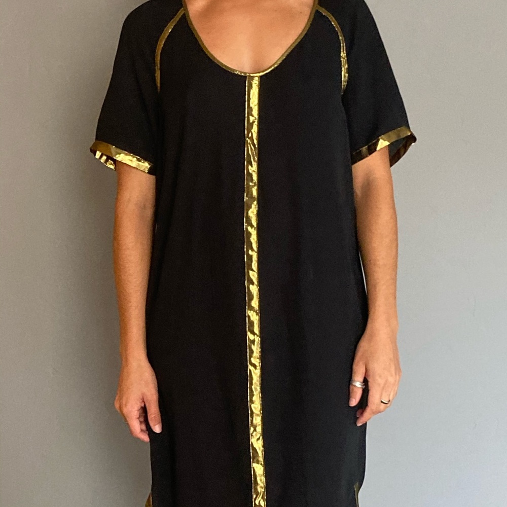 BCBGMAXAZRIA WOMENS SHORT SLEEVE DRESS BLACK GOLD